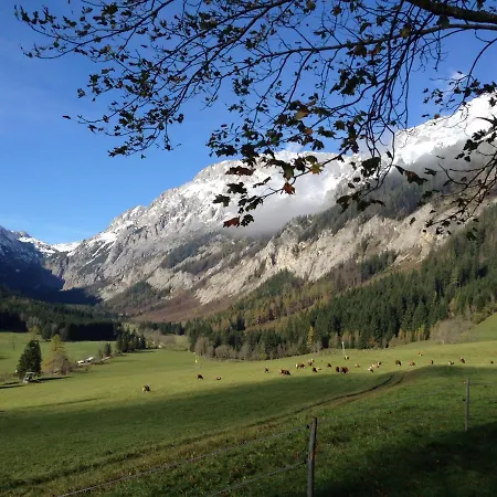 Gastezimmer Salzatal Vendégház