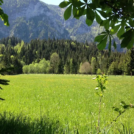 Gastezimmer Salzatal Vendégház *