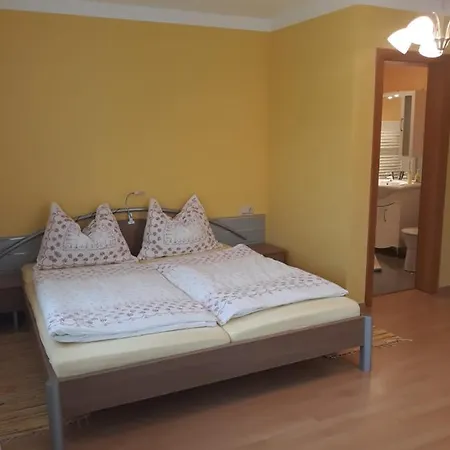 Gastezimmer Salzatal *