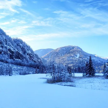 Gastezimmer Salzatal Vendégház *